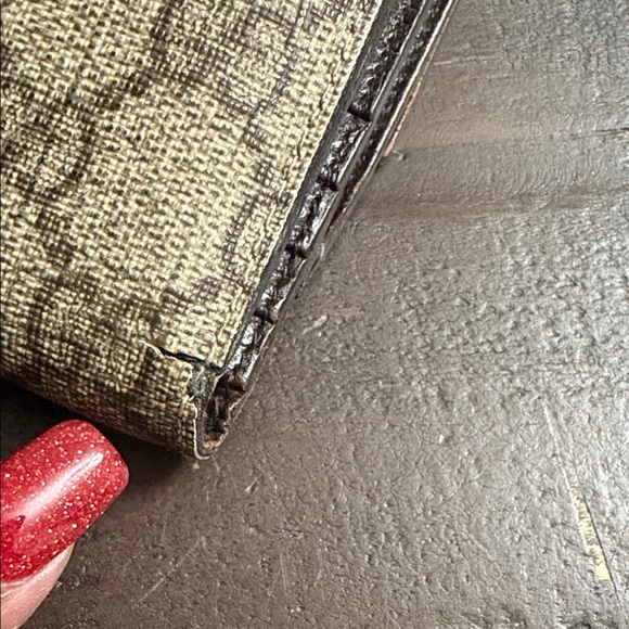 Authentic Gucci Tan and Brown Monogram Wallet - Picture 8 of 14